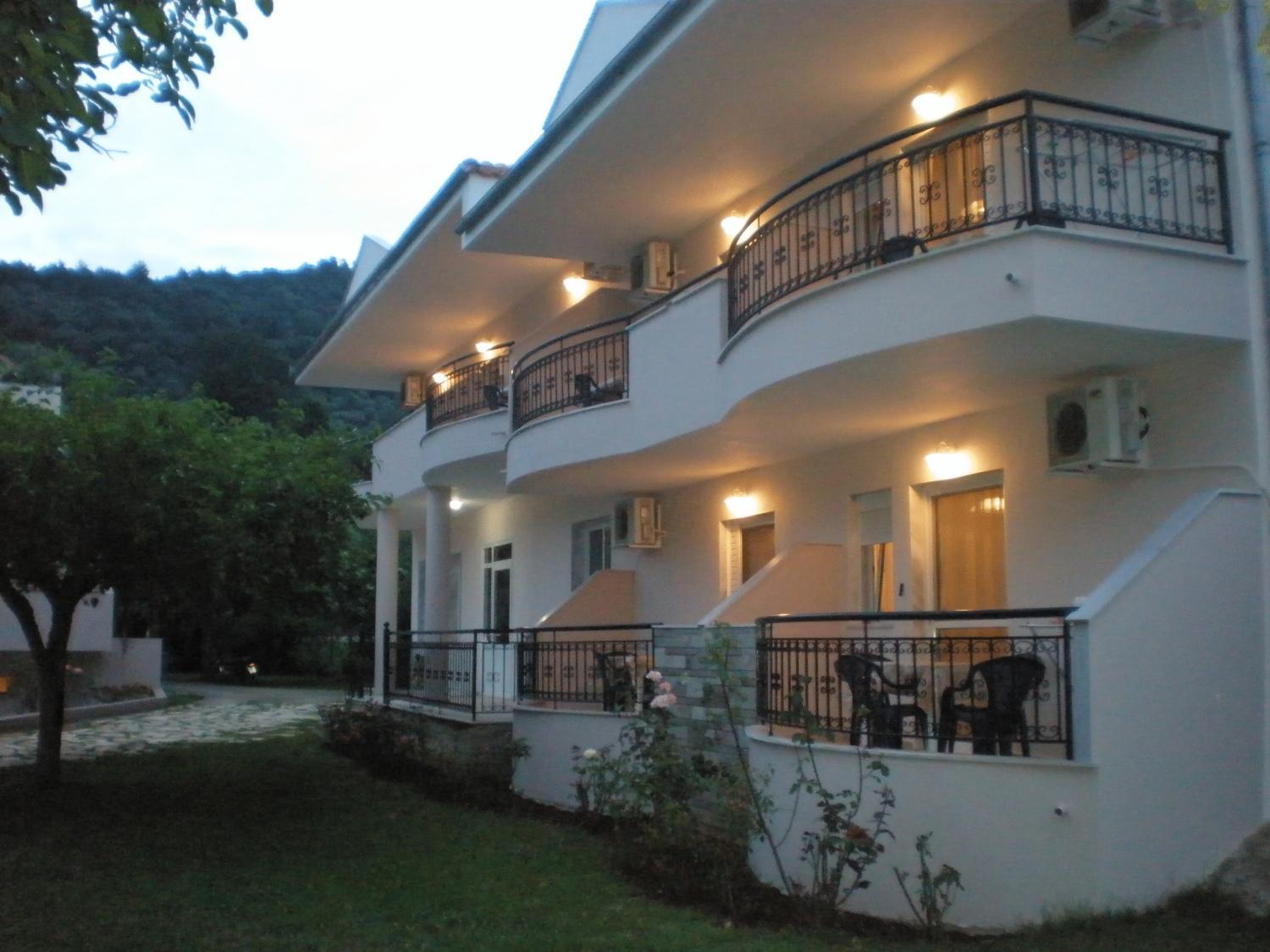 Aneton Aparthotel Chrysi Ammoudia Exterior photo