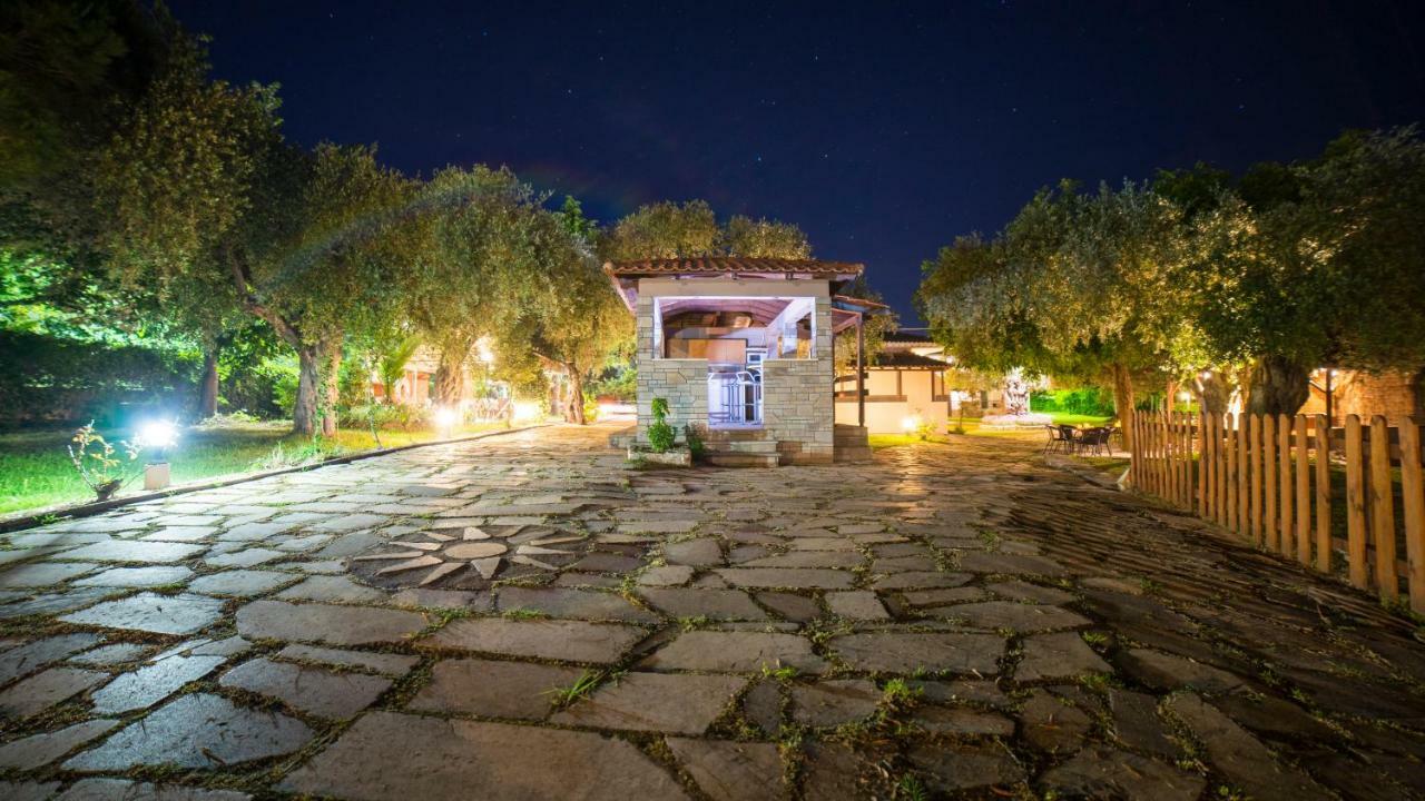 Aneton Aparthotel Chrysi Ammoudia Exterior photo