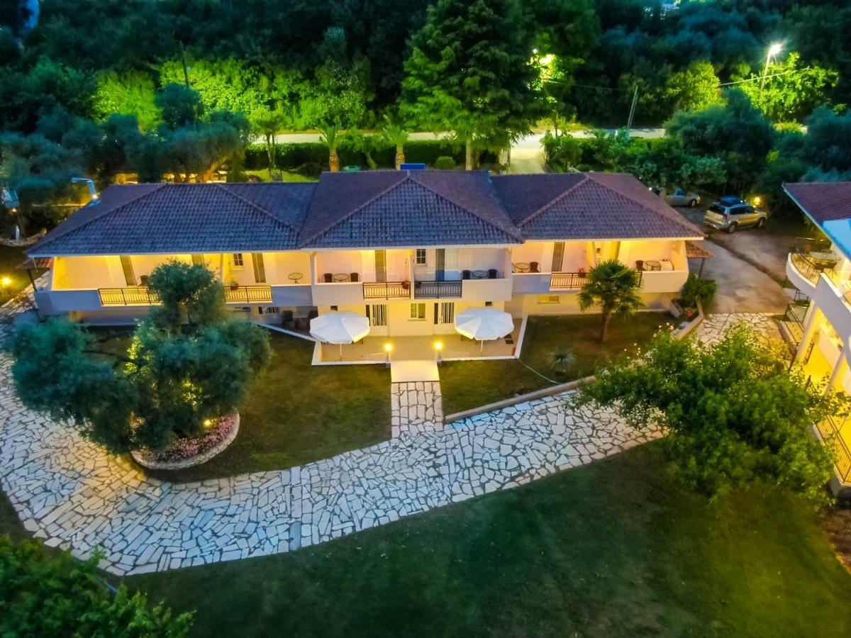Aneton Aparthotel Chrysi Ammoudia Exterior photo