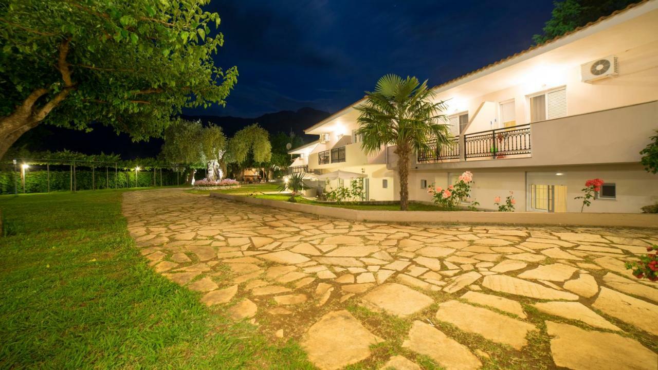 Aneton Aparthotel Chrysi Ammoudia Exterior photo