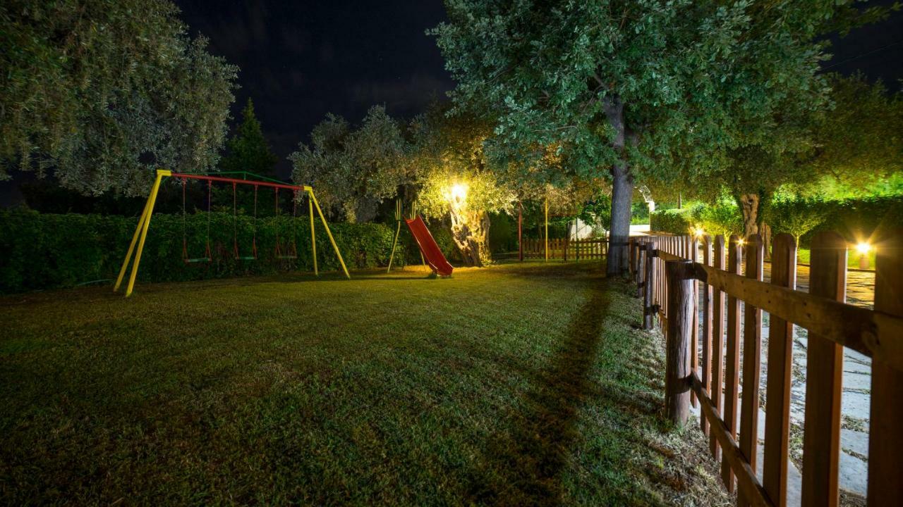 Aneton Aparthotel Chrysi Ammoudia Exterior photo