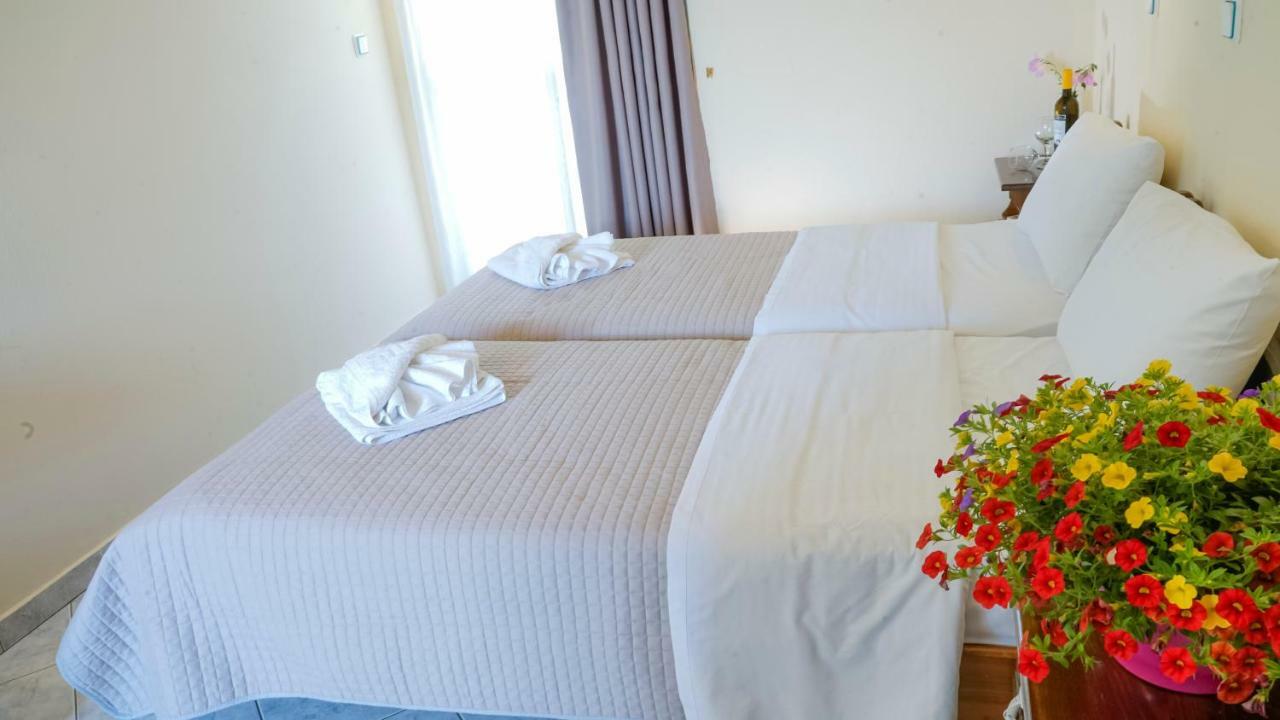 Aneton Aparthotel Chrysi Ammoudia Exterior photo